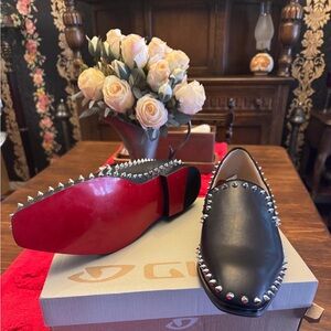 Brand new high quality comfortable men shoe , red sole . Size 42.